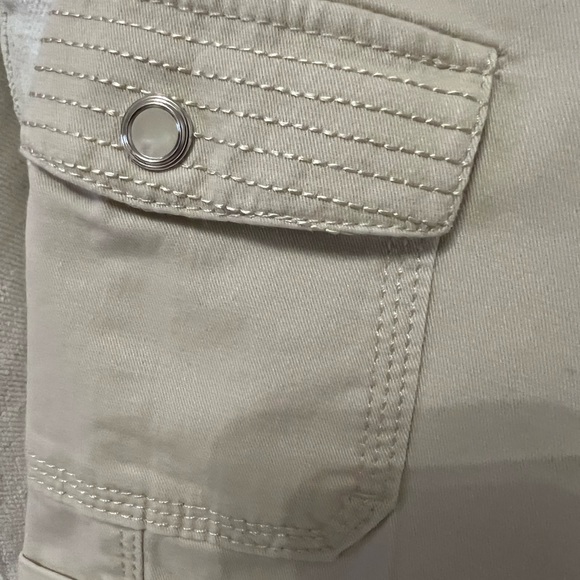 White House Black Market Shorts - Picture 3 of 4